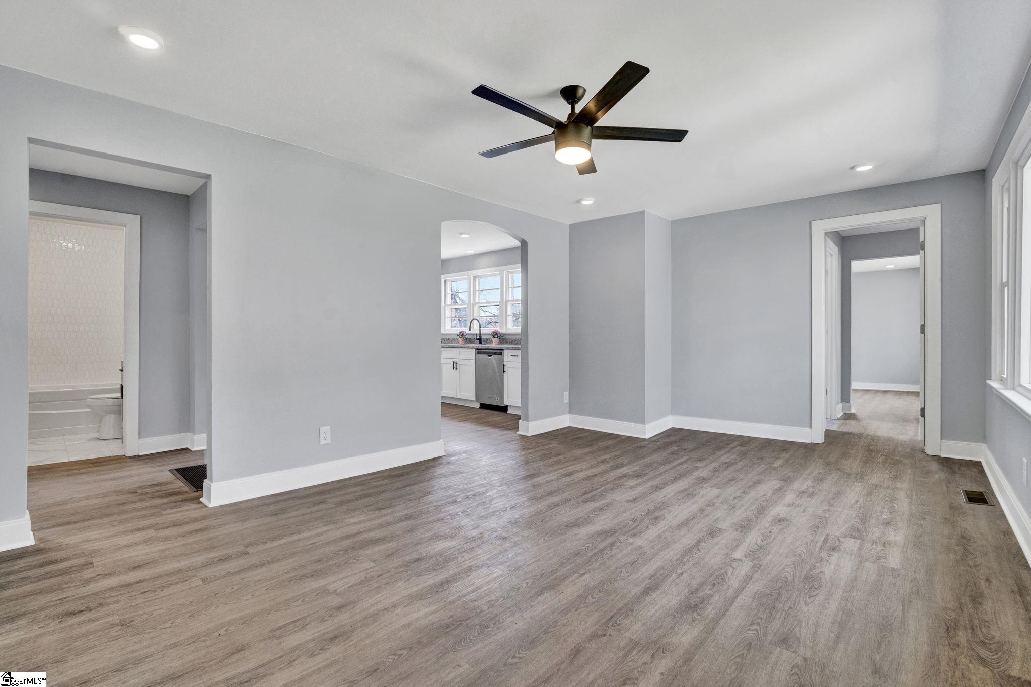 101 Mark Street Easley, SC 29640 - Photo 18 of 46