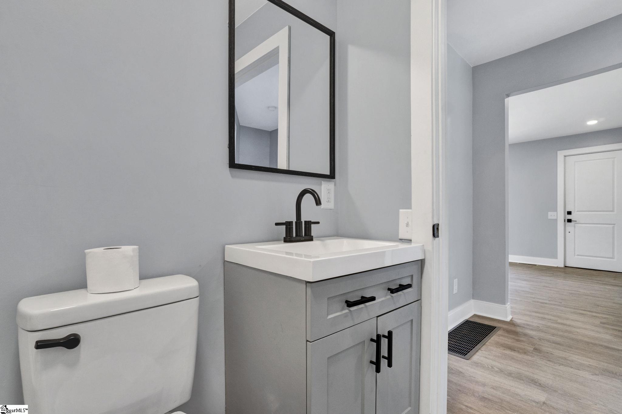 101 Mark Street Easley, SC 29640 - Photo 32 of 46