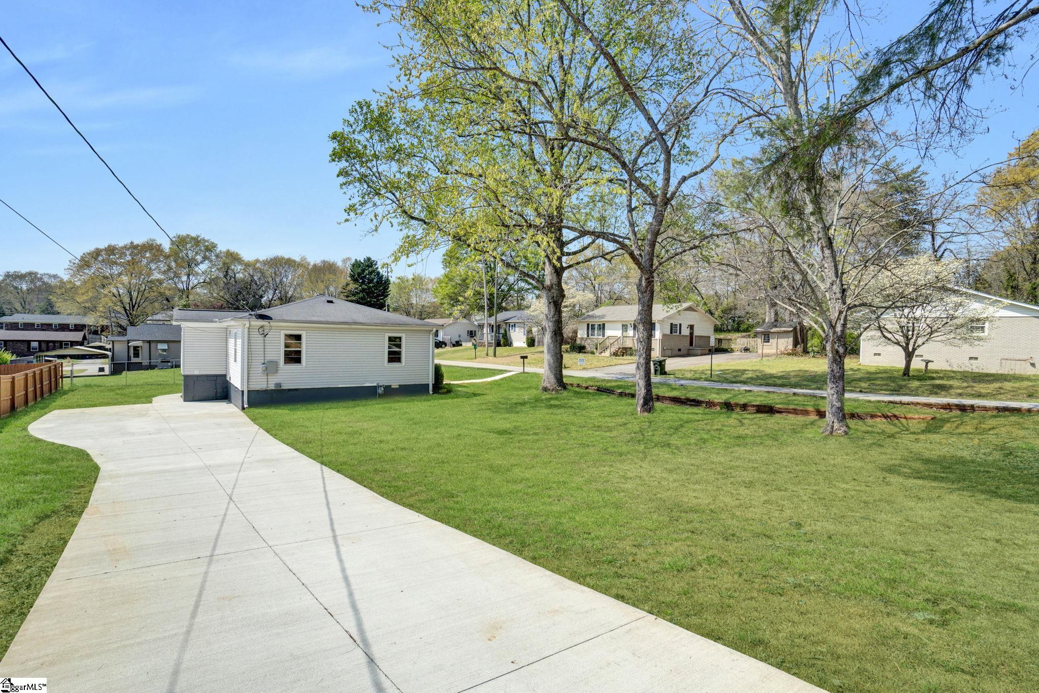 101 Mark Street Easley, SC 29640 - Photo 42 of 46