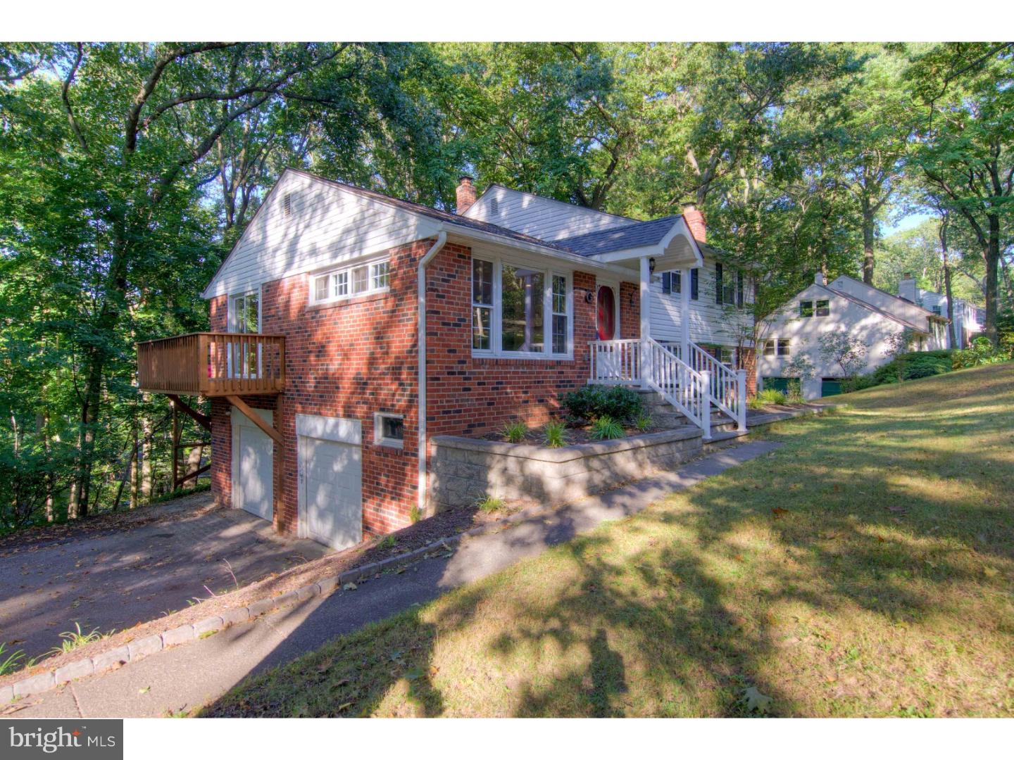 671 Forest Road Wayne, PA 19087 - Photo 2 of 24