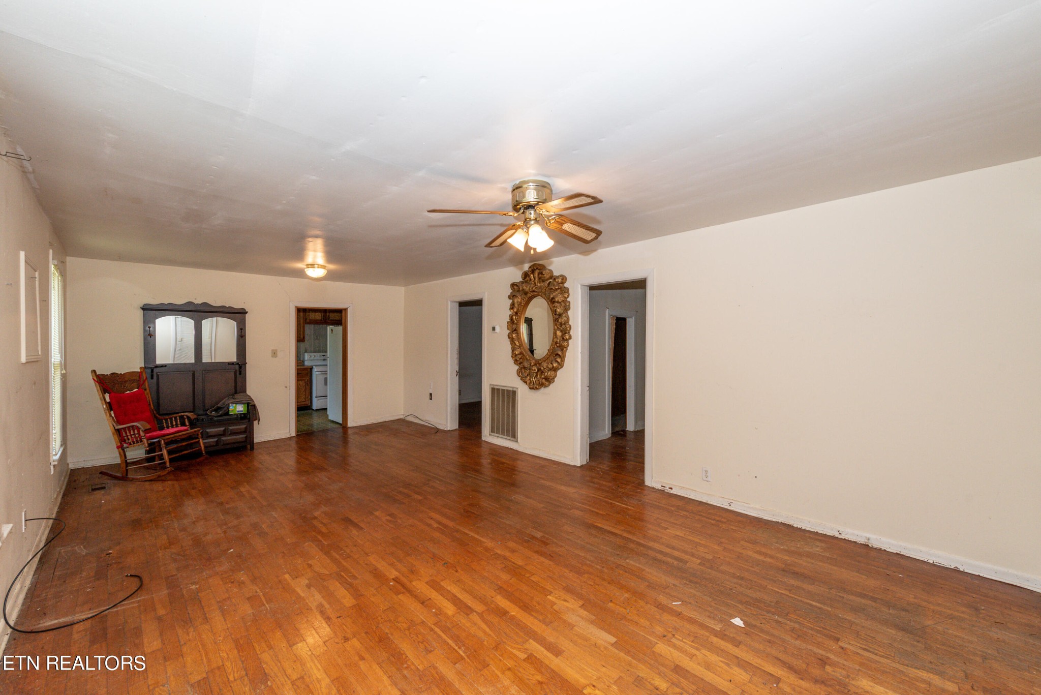 1218 Ratledge Road Friendsville, TN 37737 - Photo 6 of 28 Gallery Image 6