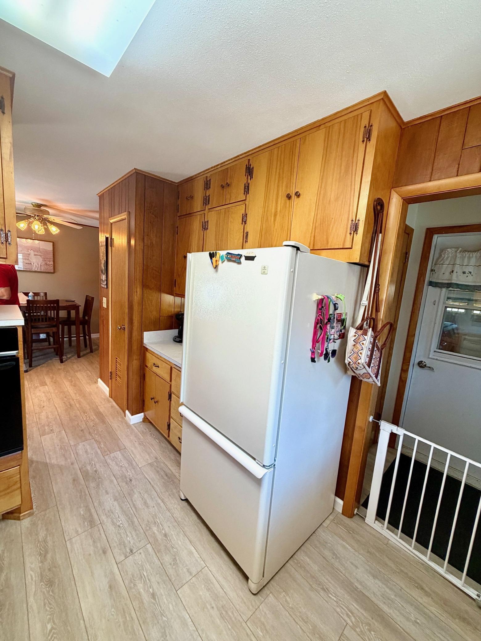 457 Division Street Gaylord, MN 55334 - Photo 12 of 44