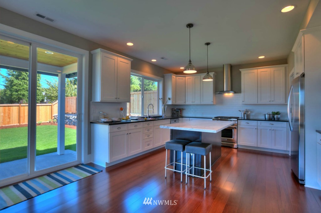 2004 Northeast 12th Street Renton, WA 98056 - Photo 14 of 24