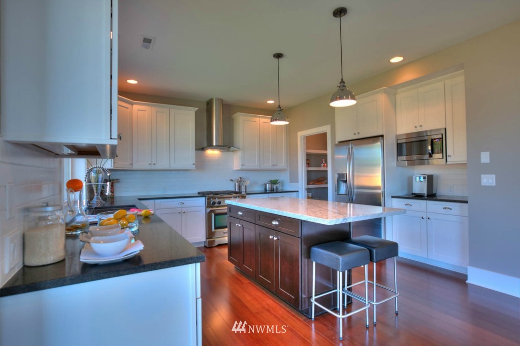 2004 Northeast 12th Street Renton, WA 98056 - Photo 15 of 24
