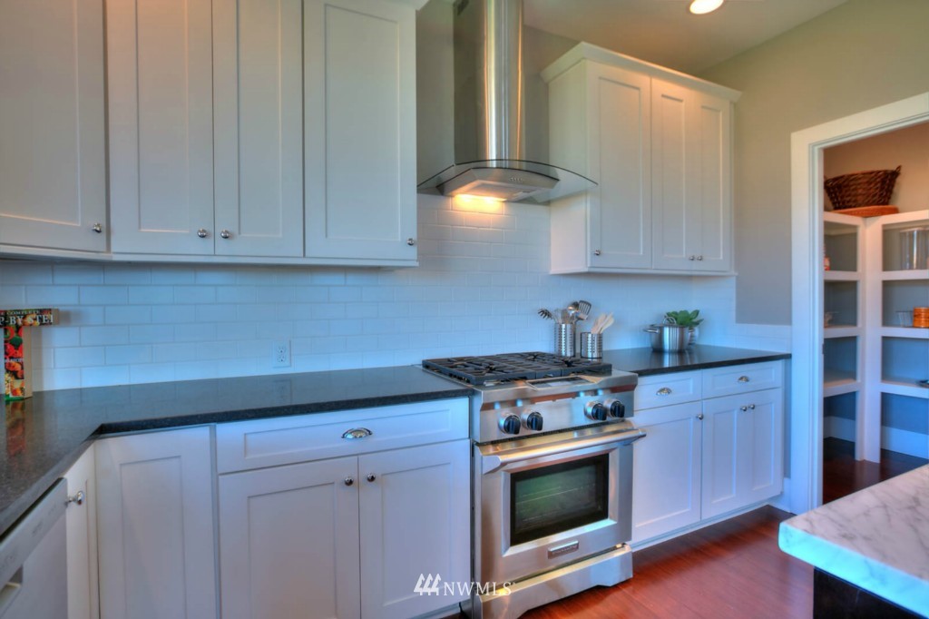 2004 Northeast 12th Street Renton, WA 98056 - Photo 18 of 24