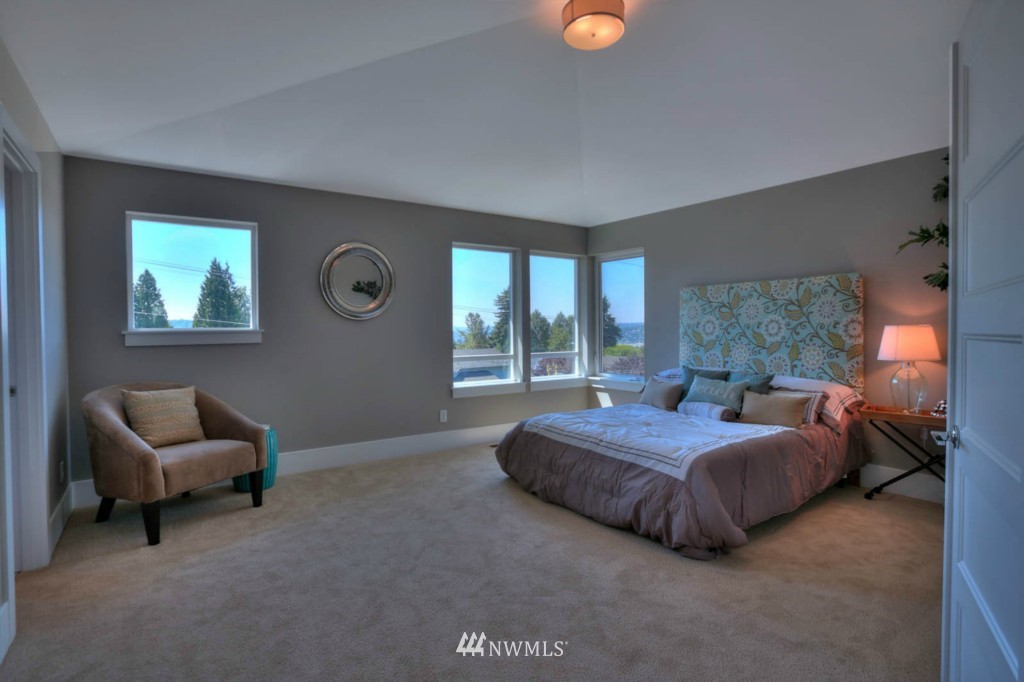 2004 Northeast 12th Street Renton, WA 98056 - Photo 23 of 24