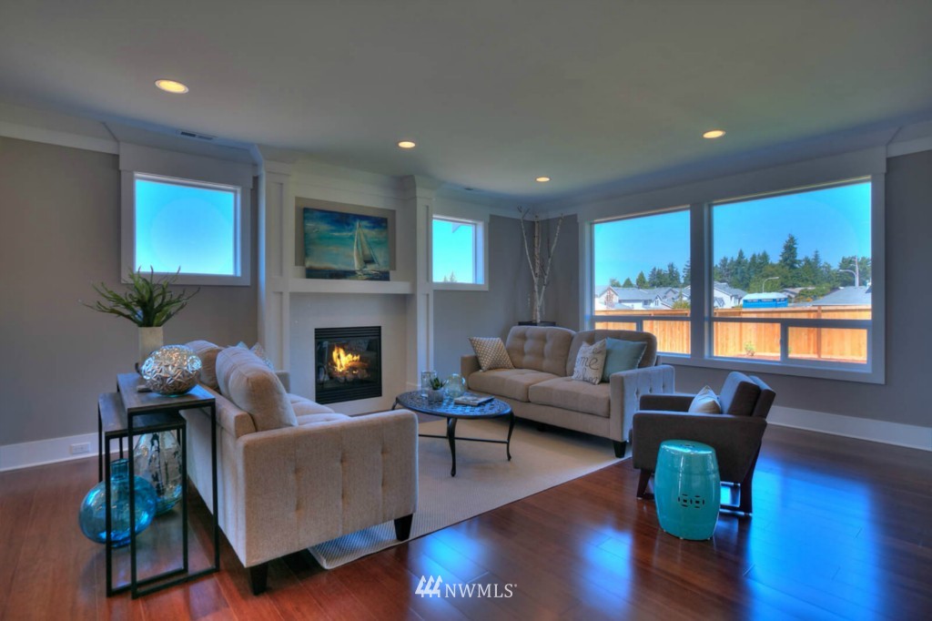 2004 Northeast 12th Street Renton, WA 98056 - Photo 10 of 24