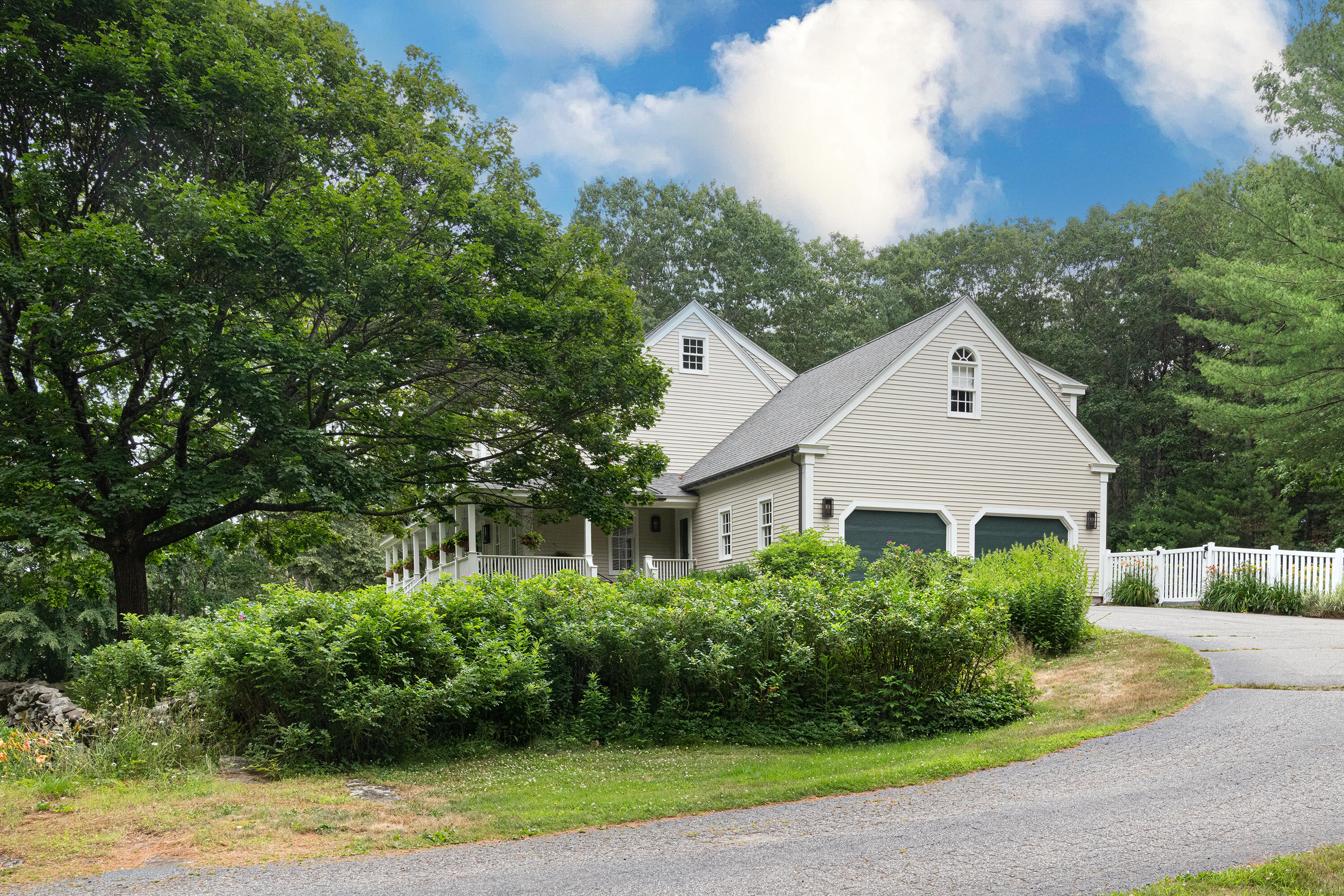 8 Old Seabury Road York, ME 03909 - Photo 47 of 50 02_8OldSeabury_Booth