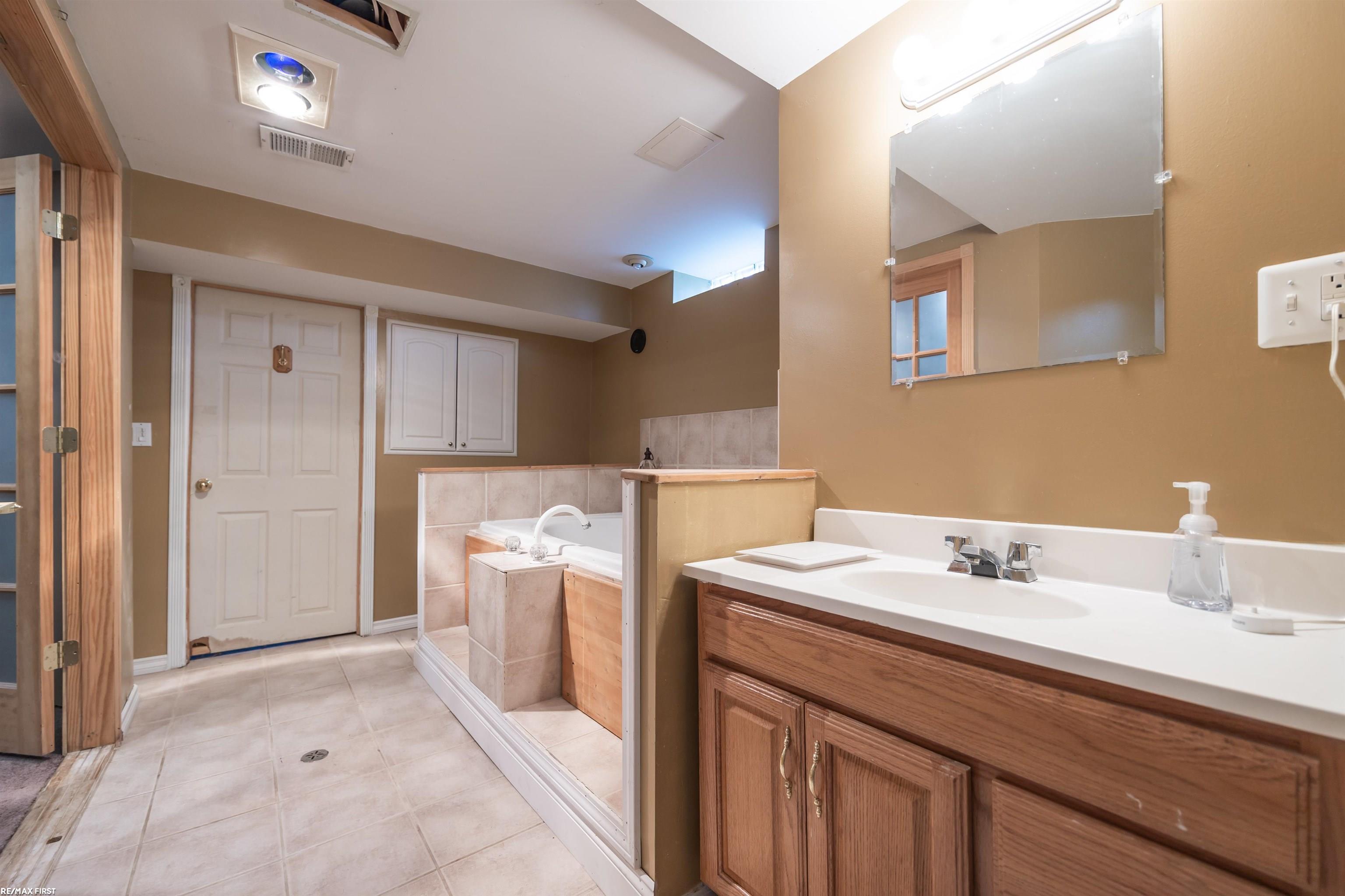 34443 Lillian Road Chesterfield, MI 48047 - Photo 28 of 46