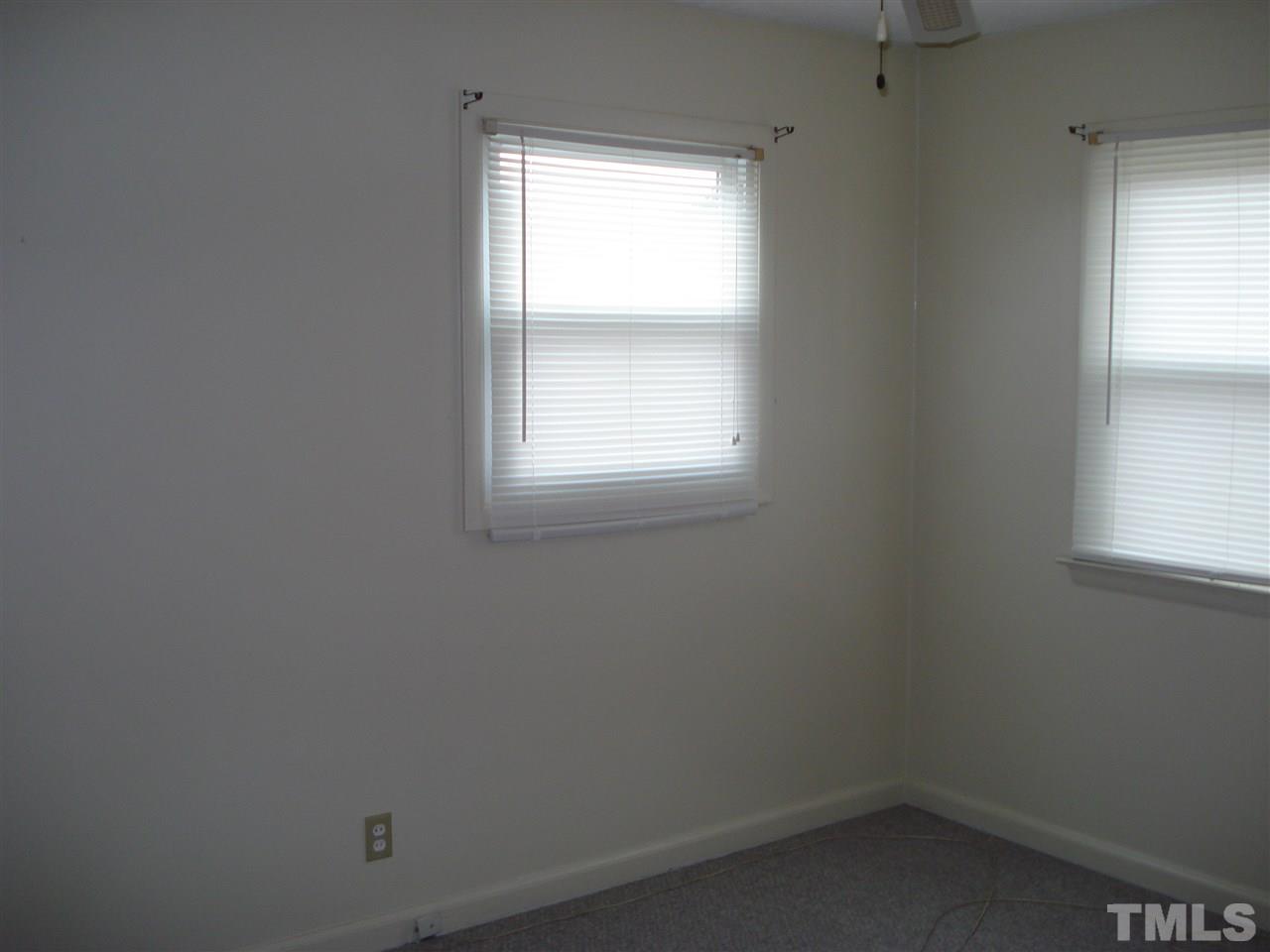 1138 Ammons Road Dunn, NC 28334 - Photo 4 of 10 Gallery Image 4