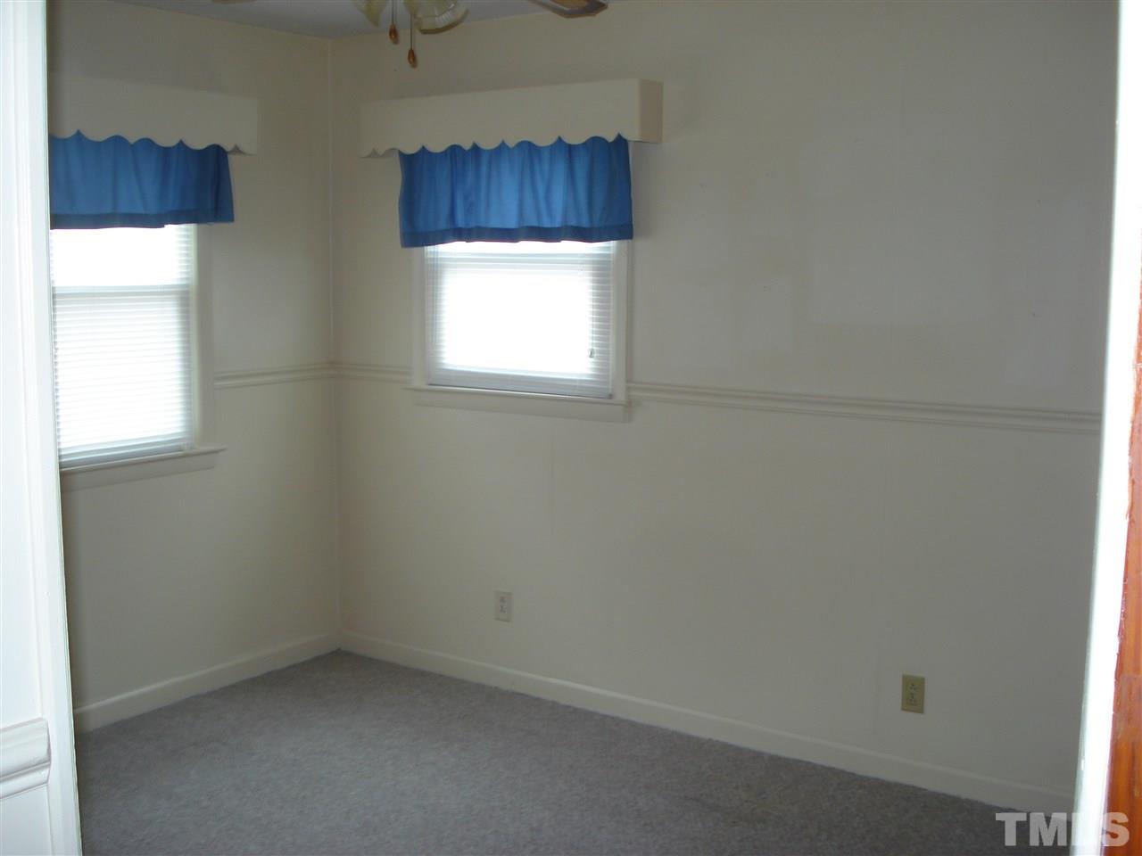 1138 Ammons Road Dunn, NC 28334 - Photo 5 of 10 Gallery Image 5