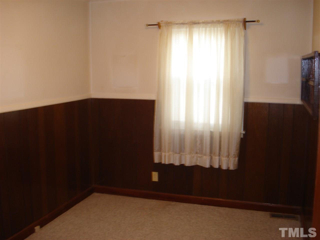 1138 Ammons Road Dunn, NC 28334 - Photo 6 of 10 Gallery Image 6