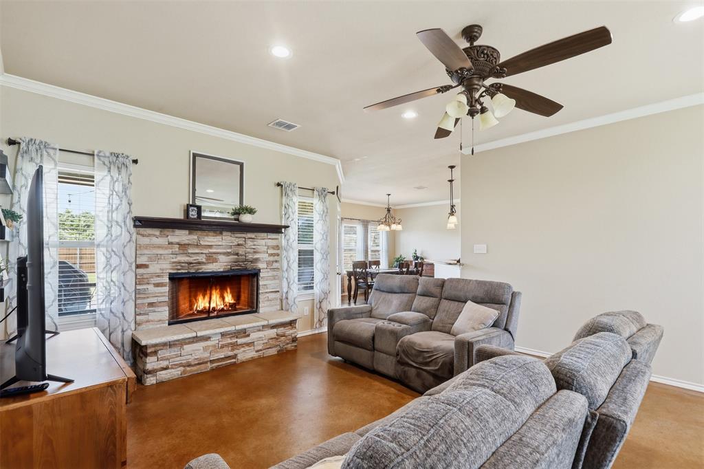 2425 Pecan Springs Road Cleburne, TX 76031 - Photo 11 of 40