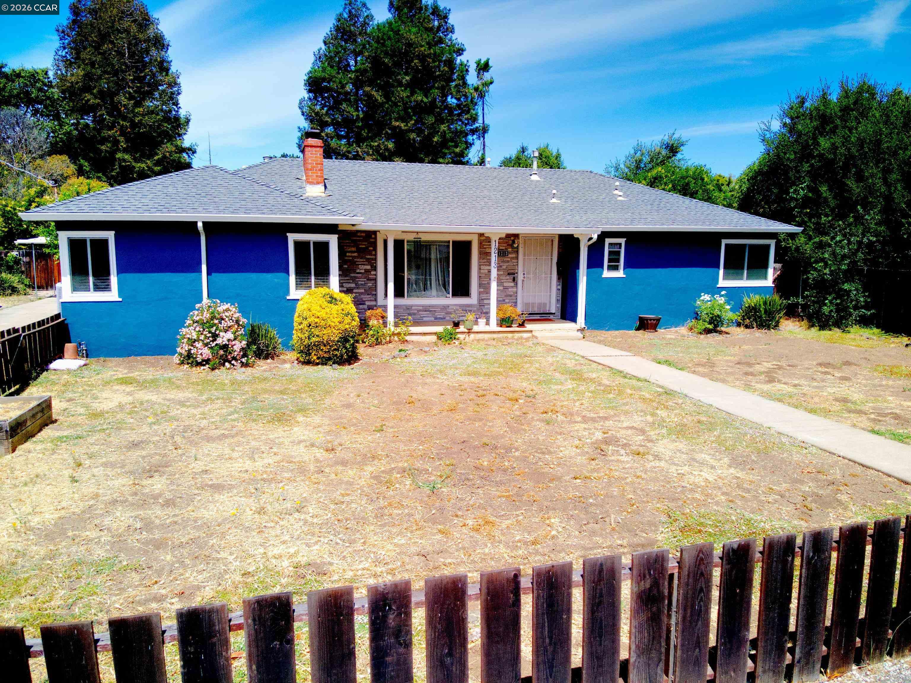 1213 Grove Way Concord, CA 94518 - Photo 3 of 18