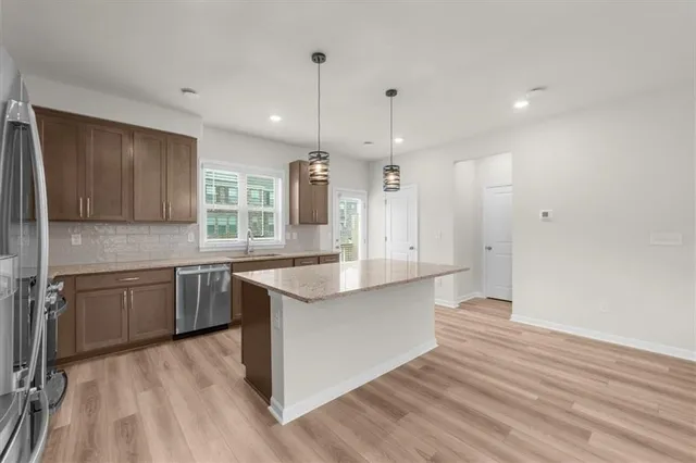 $405,000 | 1570 Halbrook Place Southwest, Marietta, GA 30008