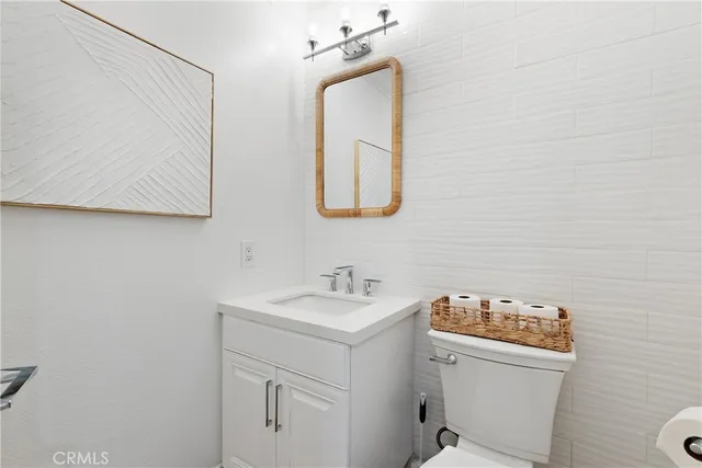 $2,350,000 | 412 Arenoso Lane, Unit 104, San Clemente, CA 92672