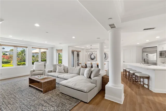 $2,350,000 | 412 Arenoso Lane, Unit 104, San Clemente, CA 92672