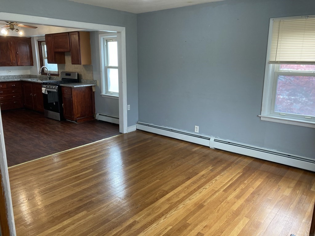 6 Pulaski Street Fall River, MA 02721 - Photo 3 of 27