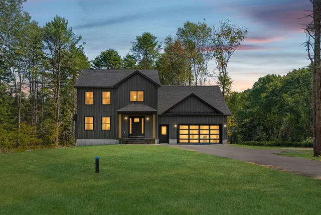 $899,000 | 77 Beech Ridge Road, Scarborough, ME 04074