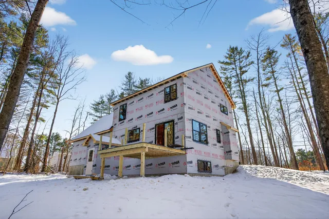 $899,000 | 77 Beech Ridge Road, Scarborough, ME 04074