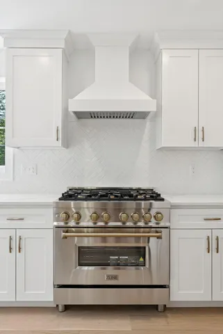 $899,000 | 77 Beech Ridge Road, Scarborough, ME 04074