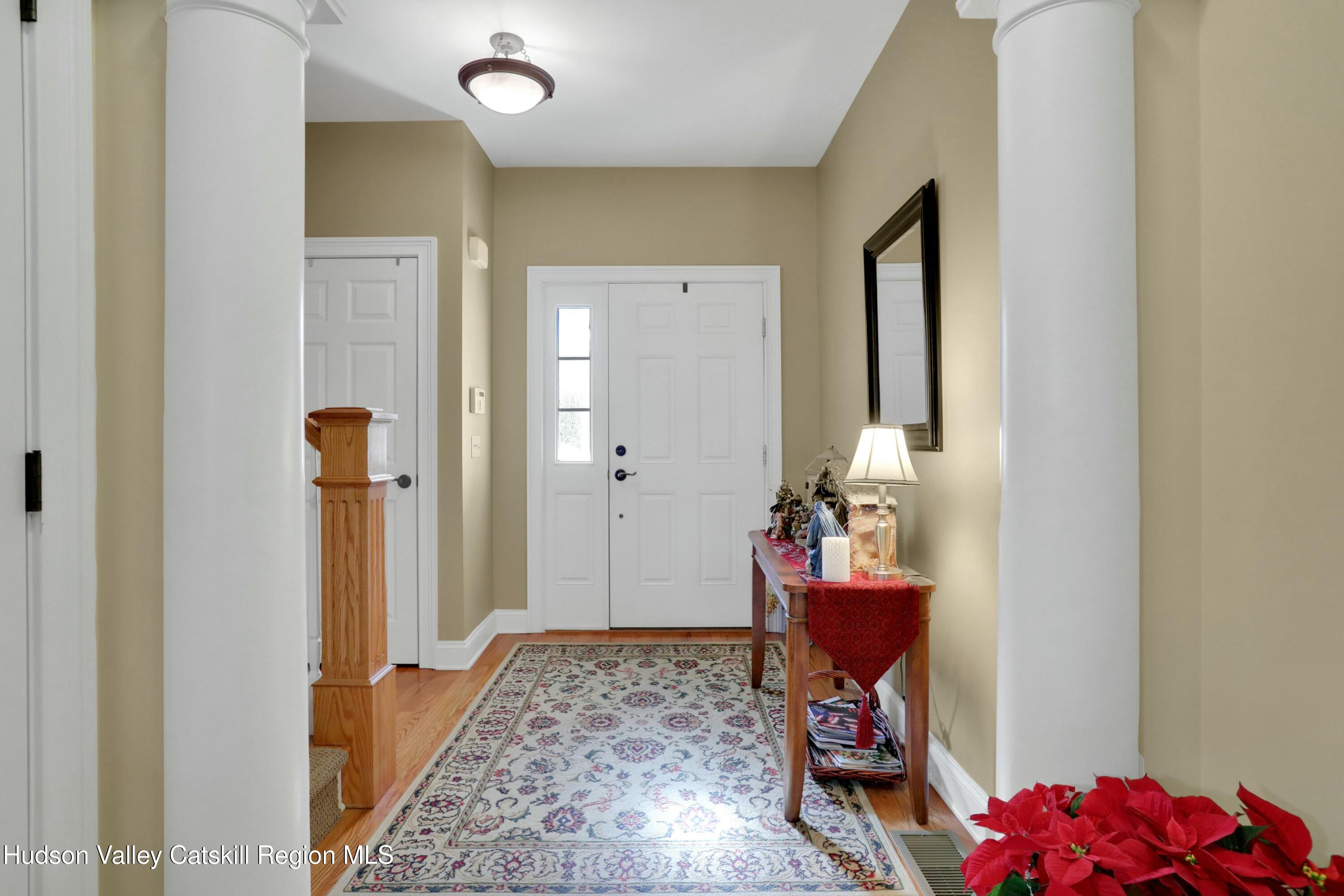 3 Pond Ridge Road Milton, NY 12547 - Photo 4 of 34 tempImagecaPnLF