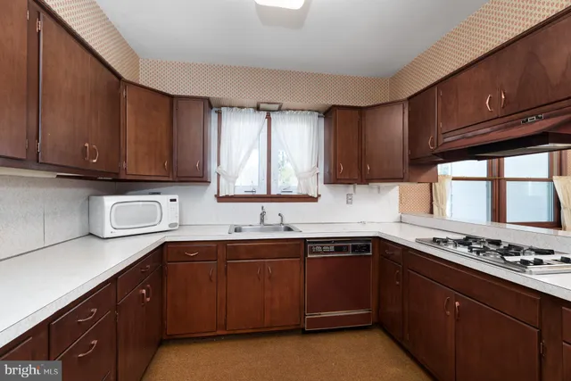 $4,250 | 70 Braeburn Drive, Princeton, NJ 08540