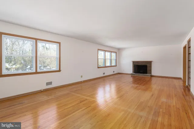 $4,250 | 70 Braeburn Drive, Princeton, NJ 08540