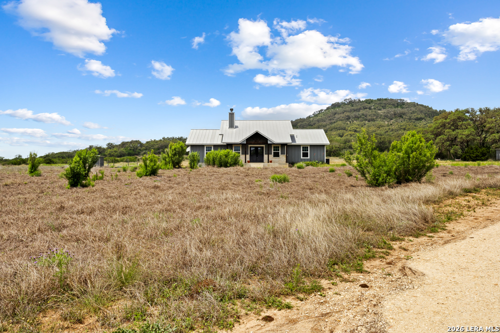 4574 Bump Gate Road Pipe Creek, TX 78063 - Photo 4 of 25