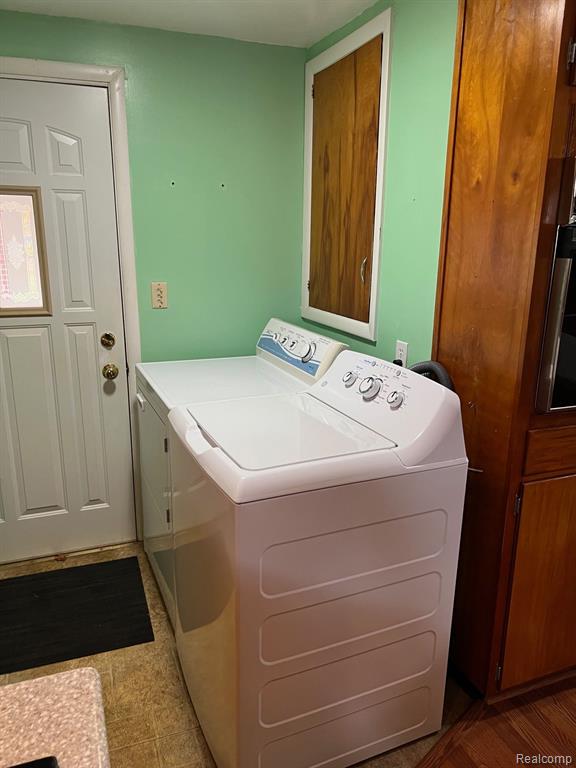 1425 Peppermill Road Lapeer, MI 48446 - Photo 18 of 44