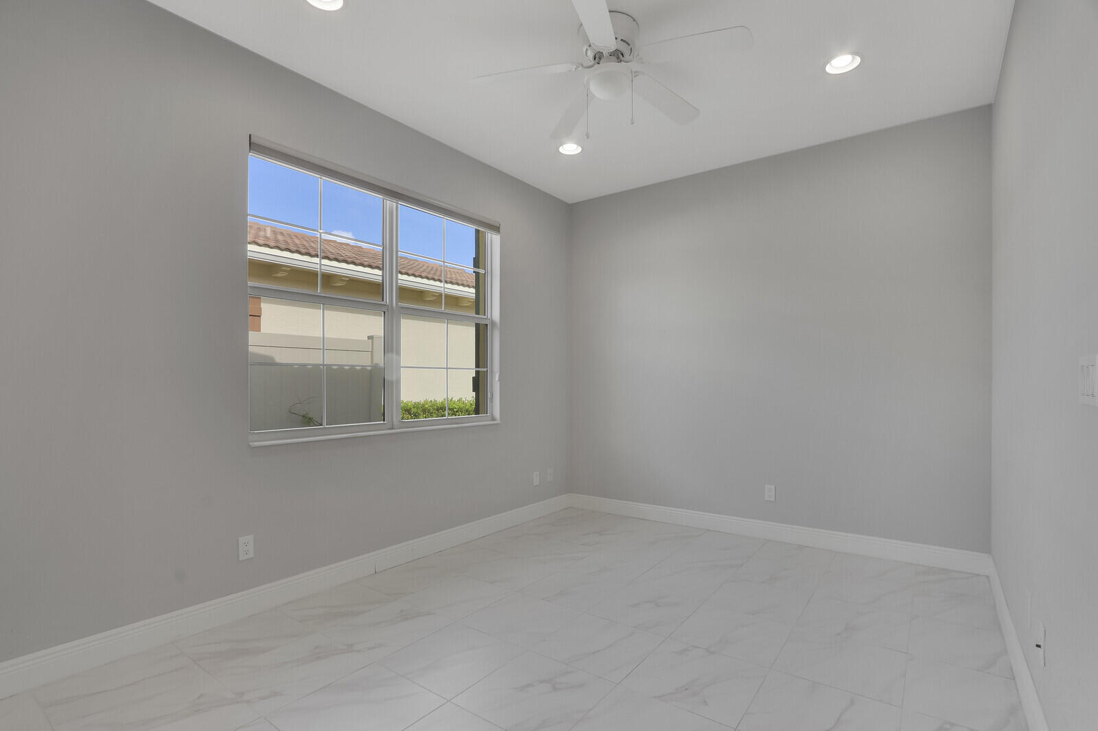 21026 Southwest Modena Way Port St. Lucie, FL 34986 - Photo 18 of 57 18_image_18_mls