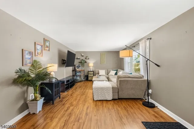 $624,900 | 15 Fordham Road, Somerset, NJ 08873