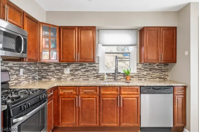 $624,900 | 15 Fordham Road, Somerset, NJ 08873