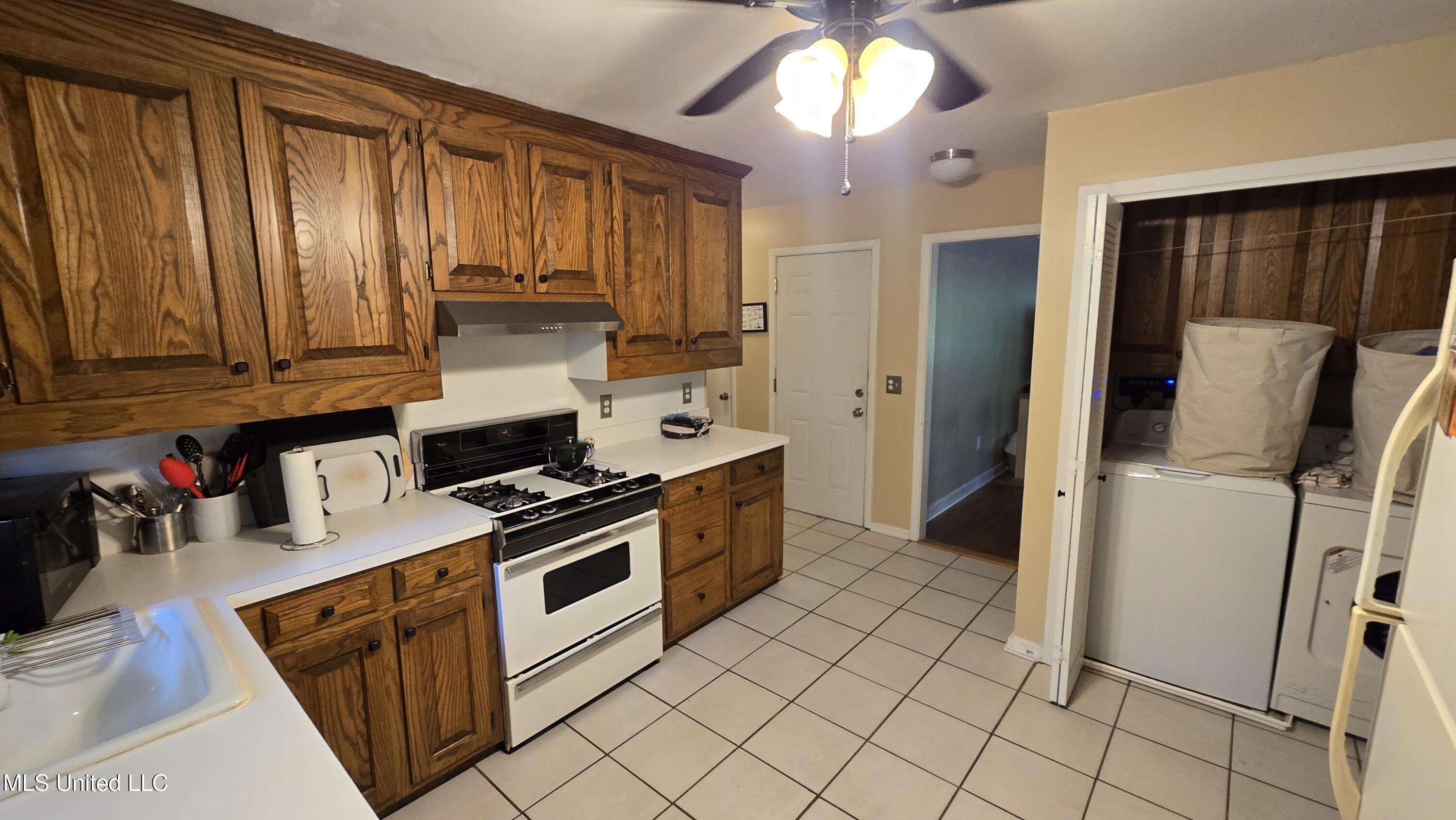 1119 Manship Street Jackson, MS 39202 - Photo 19 of 48 20250501_115332