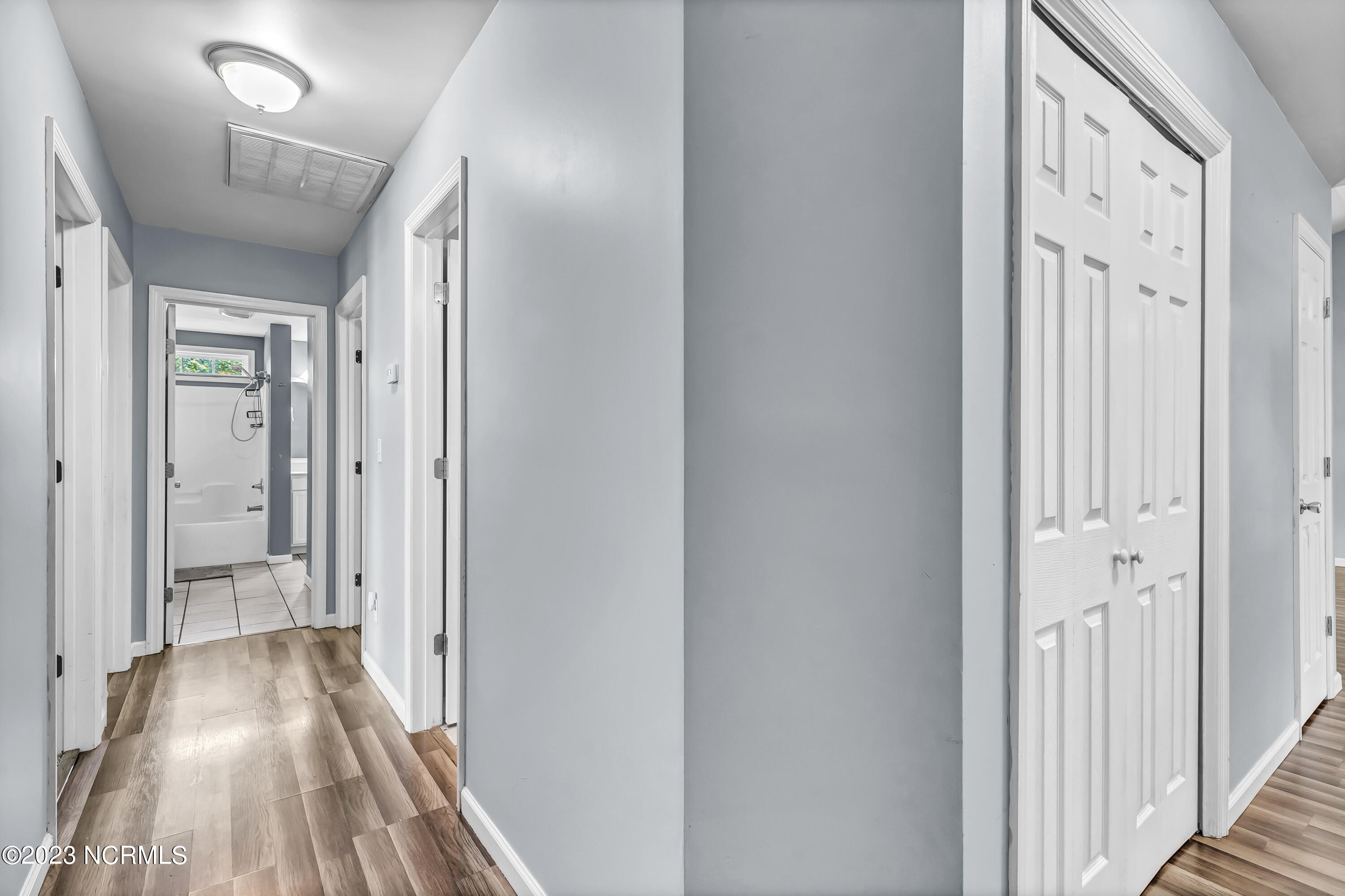 293 Haws Run Road Jacksonville, NC 28540 - Photo 14 of 29 Hallway.