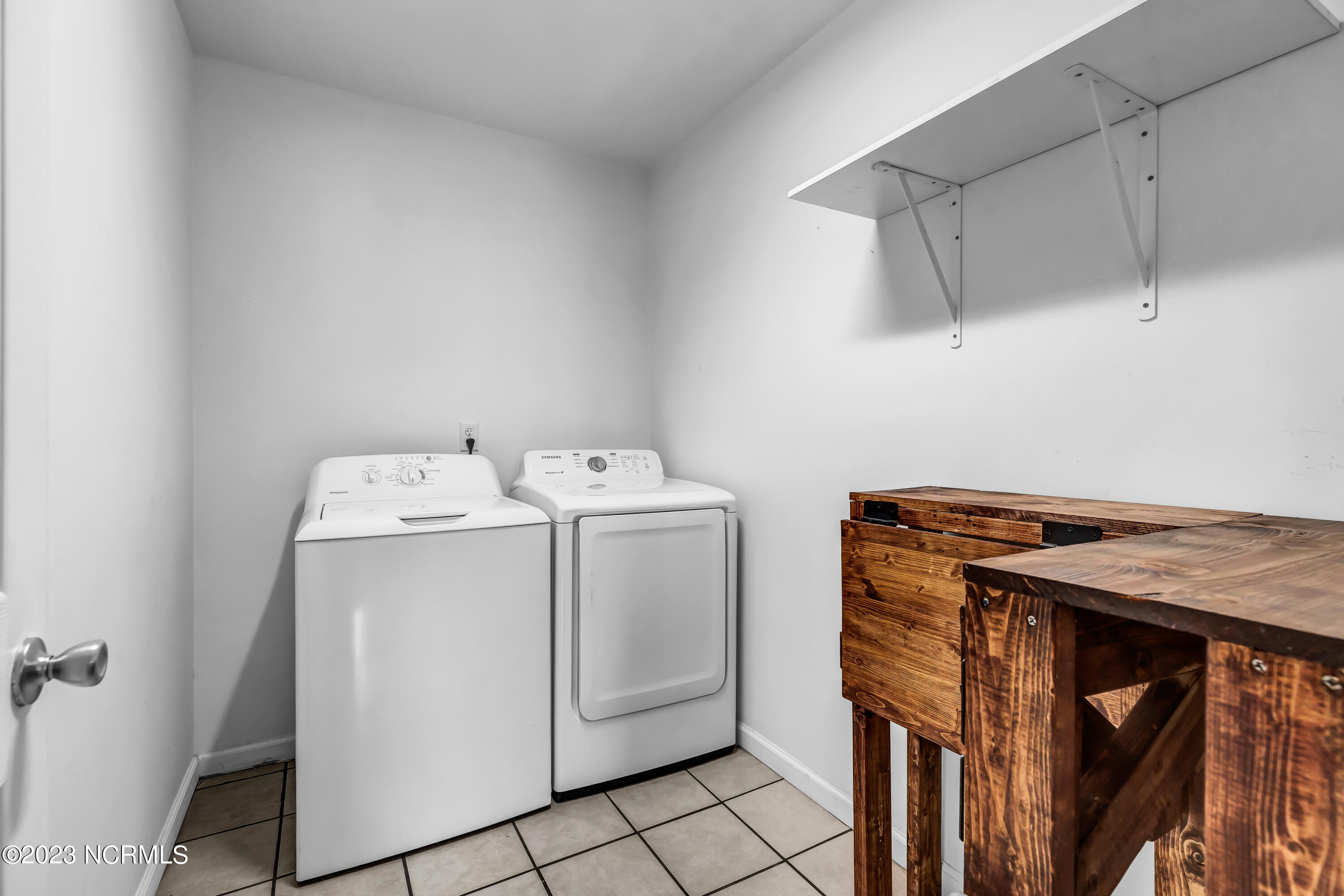 293 Haws Run Road Jacksonville, NC 28540 - Photo 18 of 29 Laundry room.