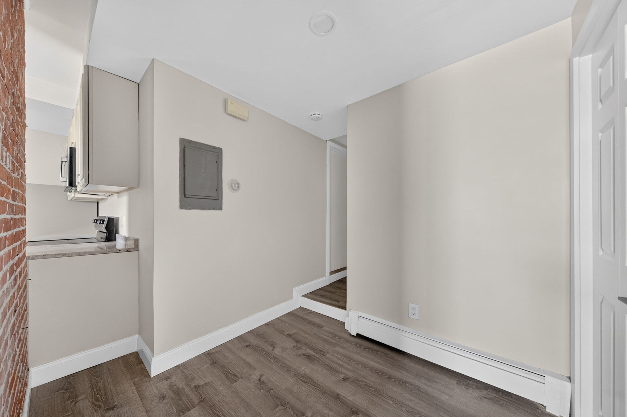 533 Locust Street, Unit 1 Fall River, MA 02720 - Photo 8 of 18 Gallery Image 8