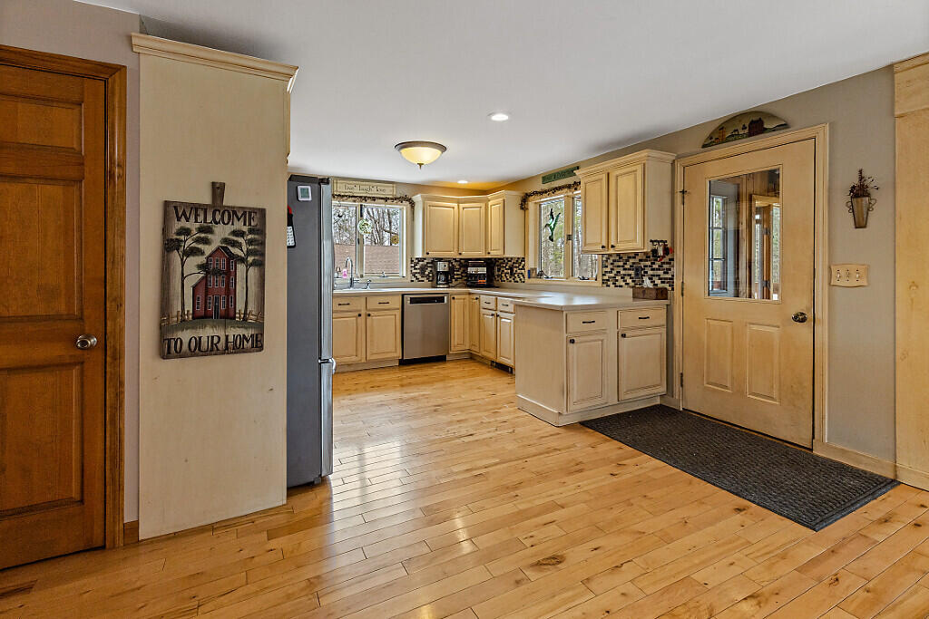 140 Old Belgrade Road Augusta, ME 04330 - Photo 24 of 63 42_BP5A0279_DxO_mls