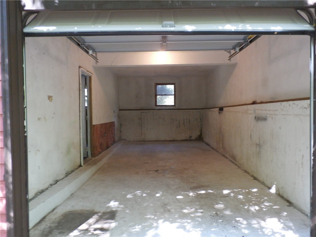150 Fenner Hill Road Hopkinton, RI 02832 - Photo 13 of 16 Large Garage