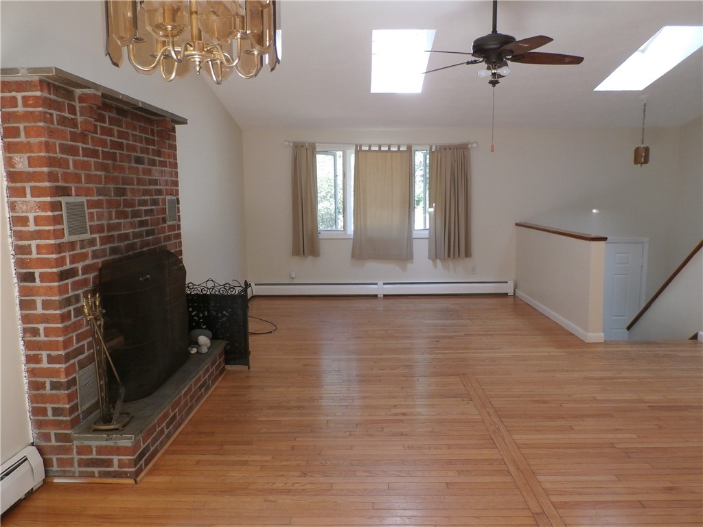 150 Fenner Hill Road Hopkinton, RI 02832 - Photo 4 of 16