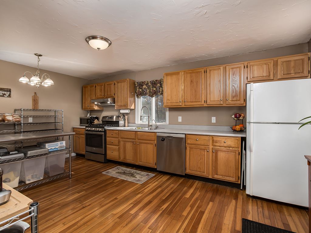 69 Stearns Road Amherst, NH 03031 - Photo 4 of 25 Gallery Image 4