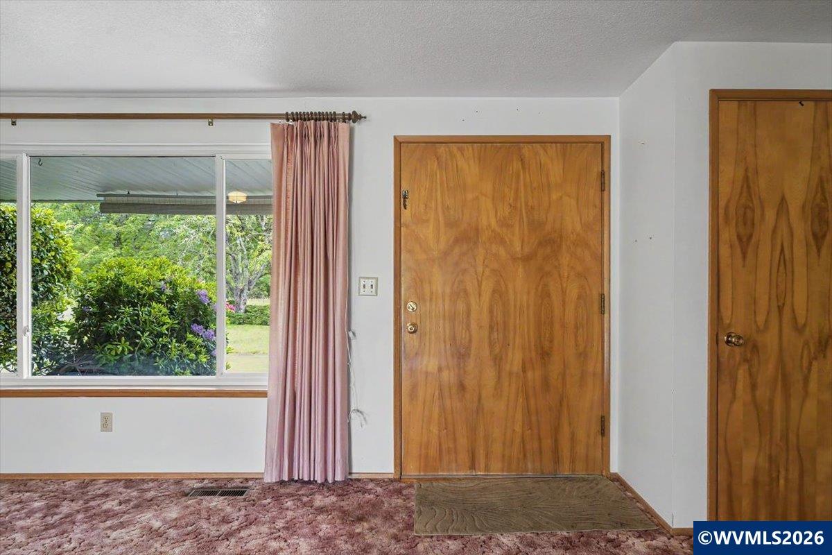 33543 Brewster Road Lebanon, OR 97355 - Photo 24 of 38 Gallery Image 24