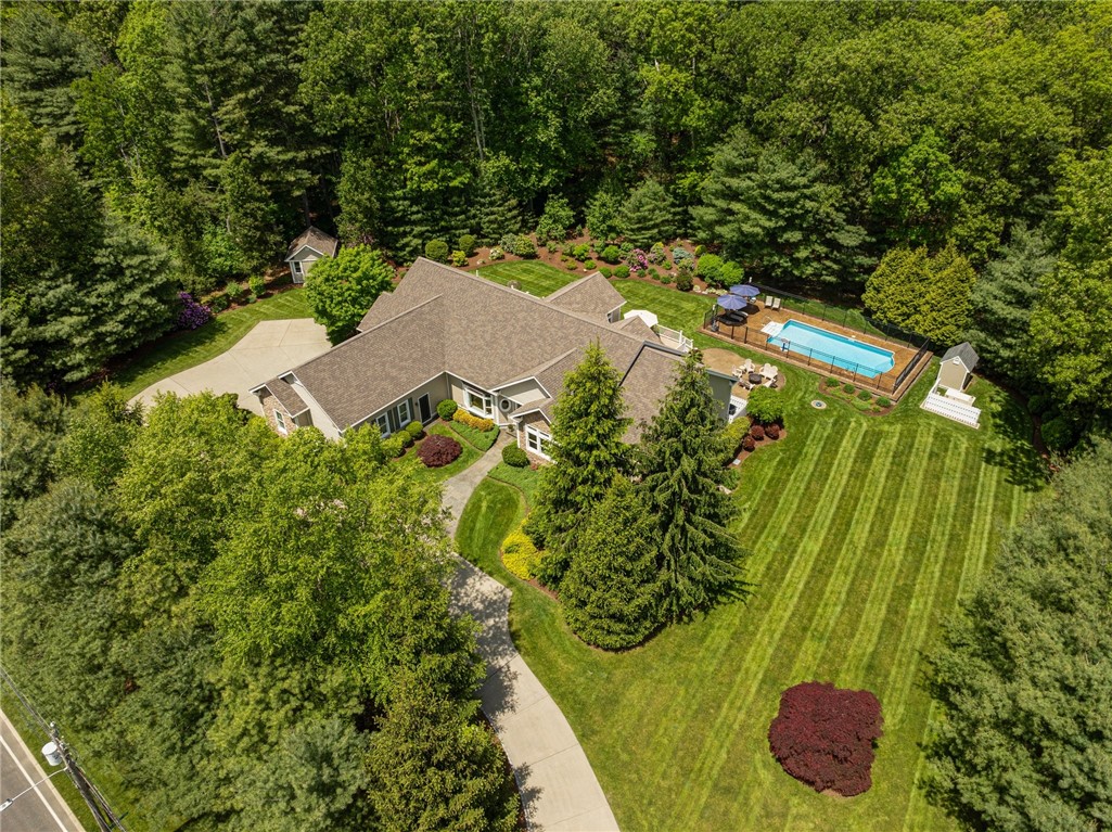 2271 Middle Road East Greenwich, RI 02818 - Photo 7 of 50 Gallery Image 7