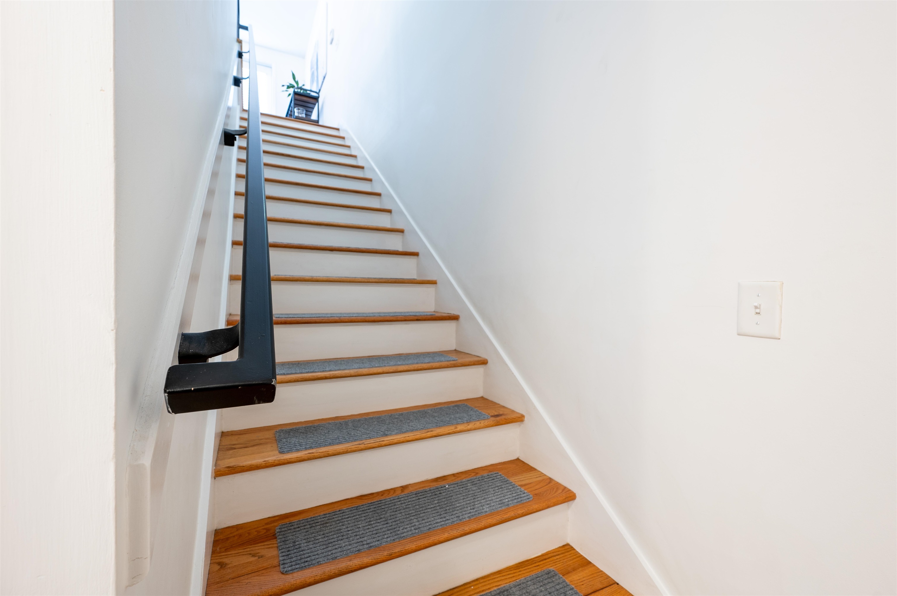 379 Cobalt Bay Loop, Unit 102 Memphis, TN 38103 - Photo 7 of 21 a view of entryway