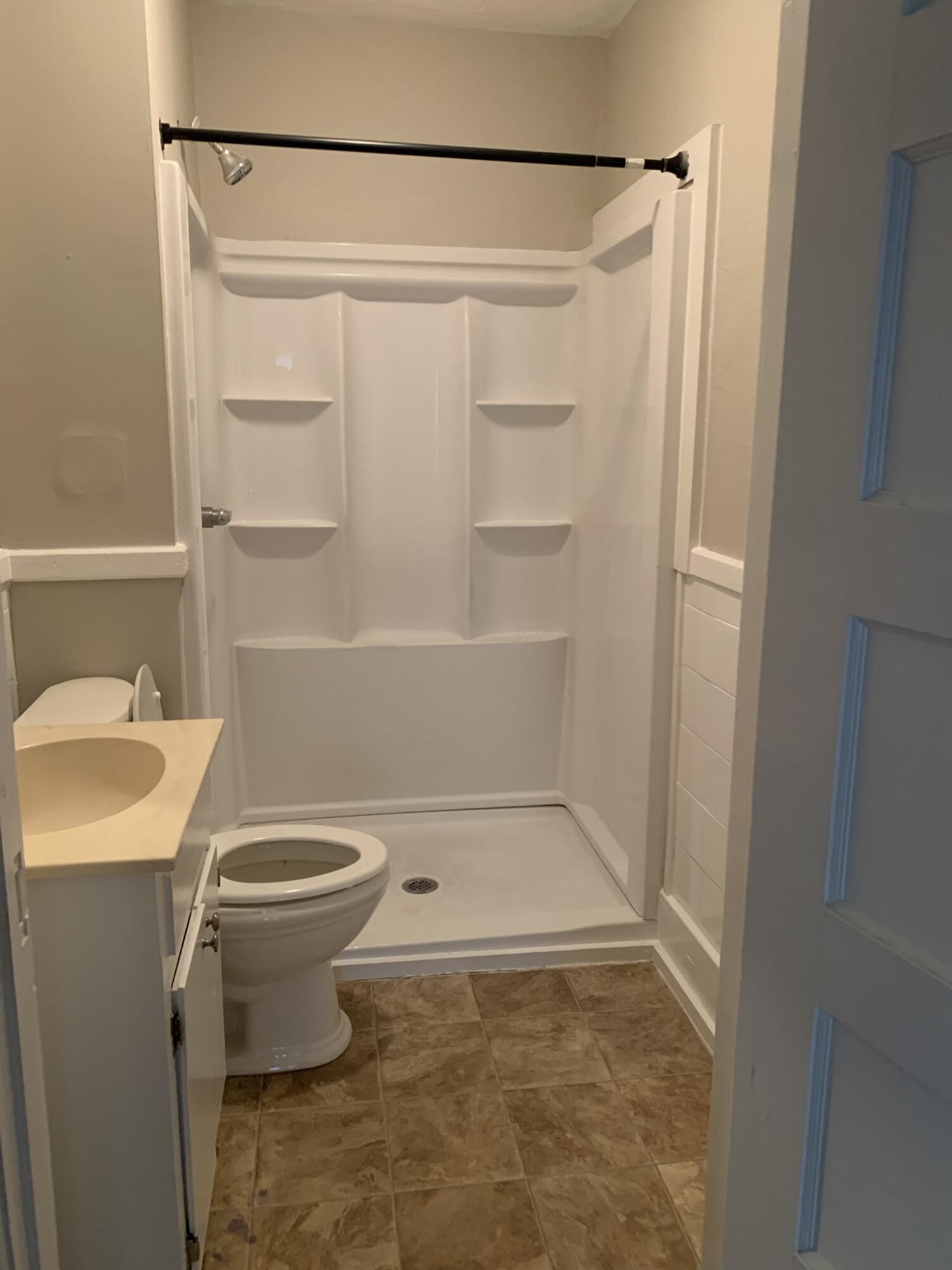 712 Heard Avenue Augusta, GA 30904 - Photo 15 of 18 Bath with Walk in Shower