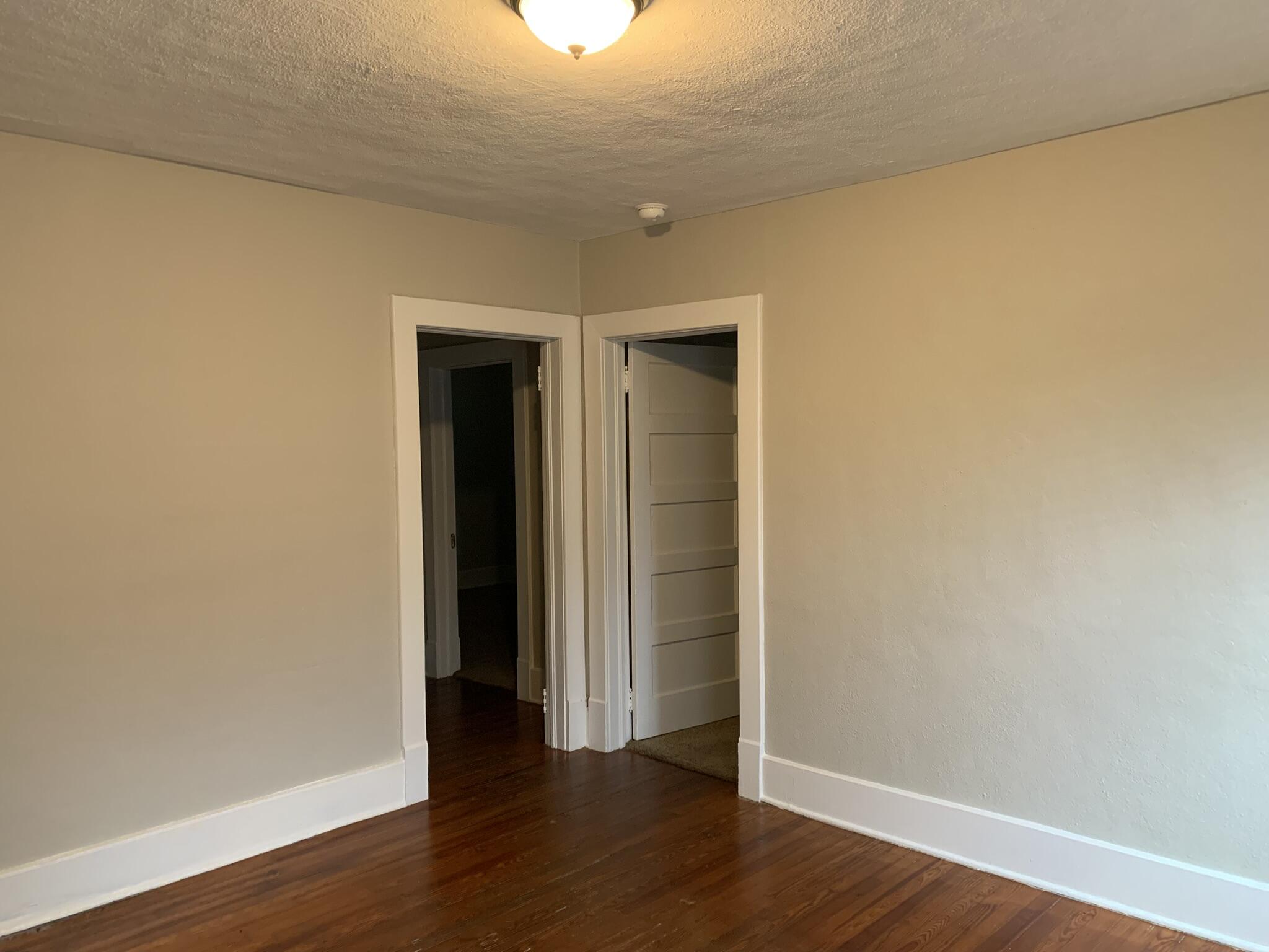 712 Heard Avenue Augusta, GA 30904 - Photo 3 of 18 Living Room Reverse
