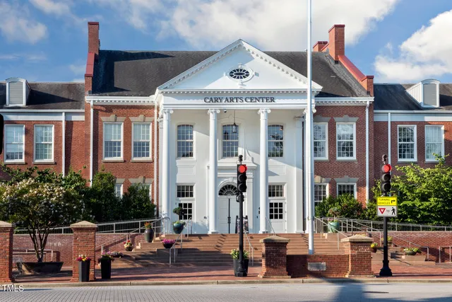 $576,890 | 905 Ball Field Alley, Unit 106, Cary, NC 27511