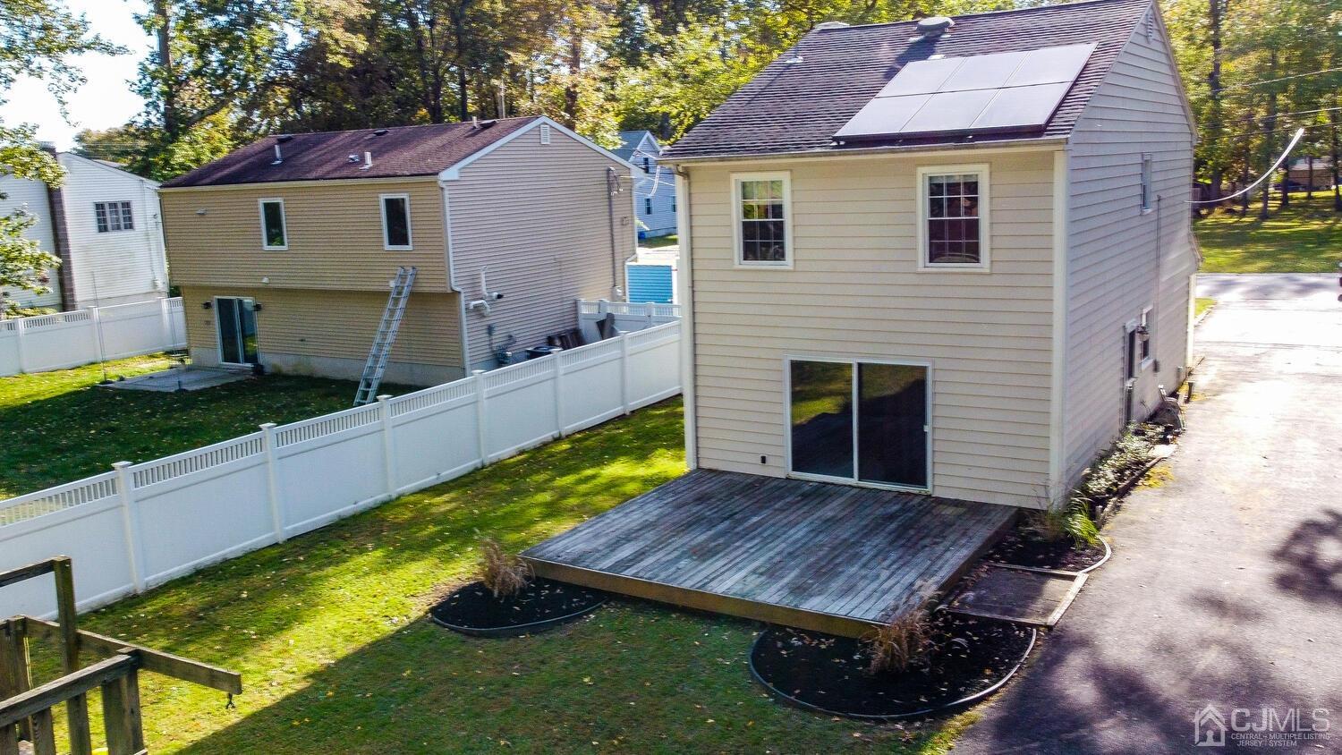 451 Calvert Road North Brunswick, NJ 08902 - Photo 3 of 22 Gallery Image 3