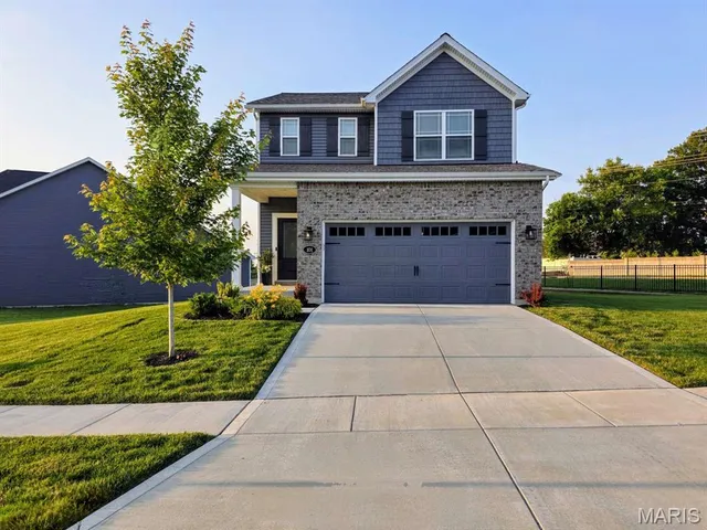 $379,999 | 101 Woodline Court, St. Peters, MO 63376
