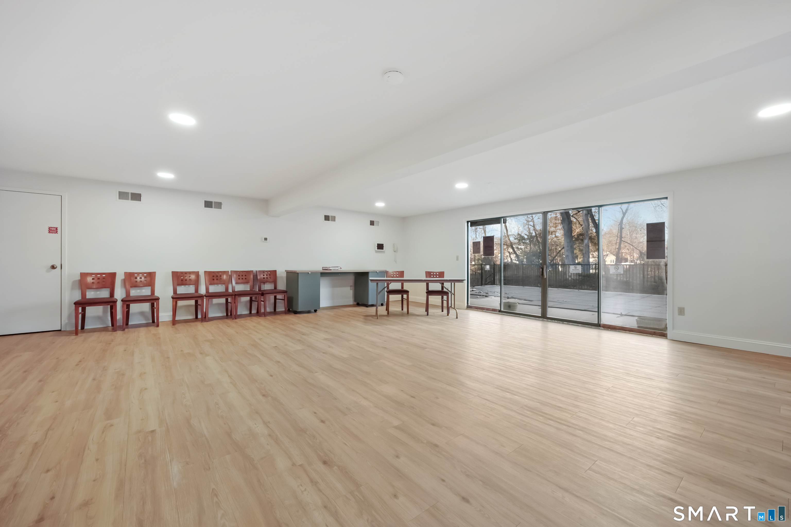 61 Riverside Avenue, Unit 14 Stamford, CT 06905 - Photo 23 of 27